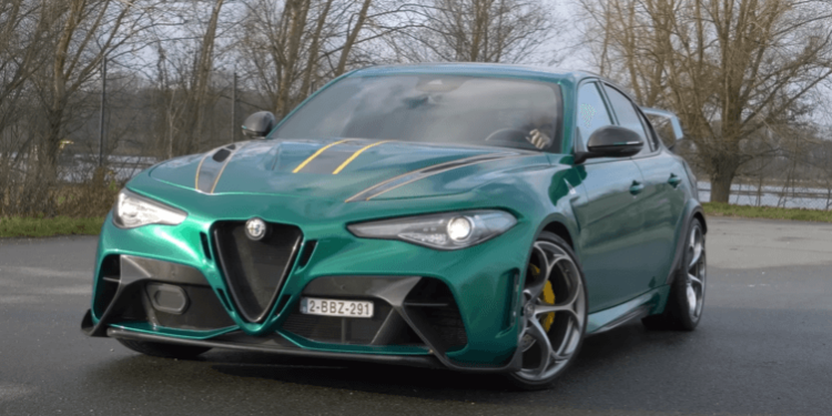 ALFA ROMEO GIULIA QV WITH FULL AKRAPOVIC Video Max Adrenaline