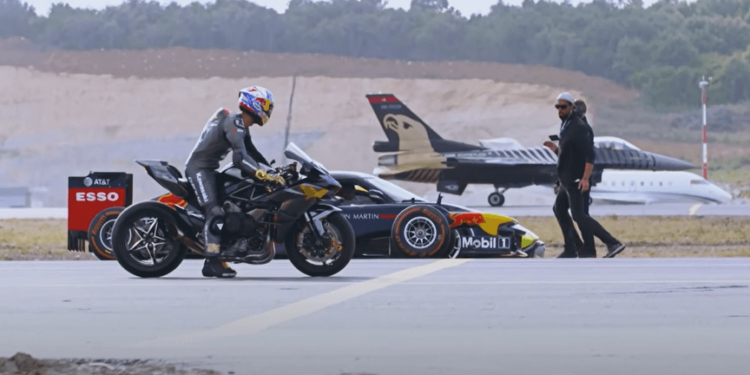 Adrenaline to the max!!! The ultimate race of plane, car and bike (video)