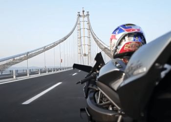 Unbelievable!!!  Amazing 400 km/h in just 26sec. (video)