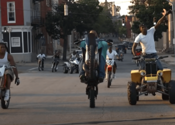 Group adrenaline on the max!!! The 12 o’clock boys (video)