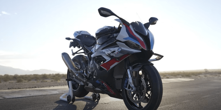 BMW M1000-RR!!! BMW did it once again(video)
