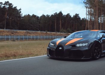 Must see!!! BUGATTI Chiron makes new world record over 300mph (video)