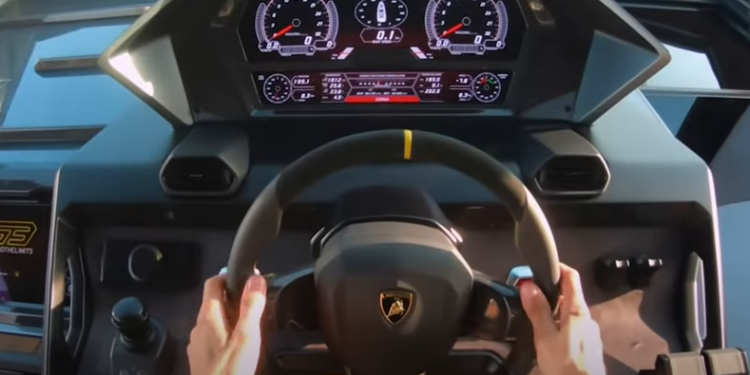 WOW! 4000hp?! Lamborghini on water (video)