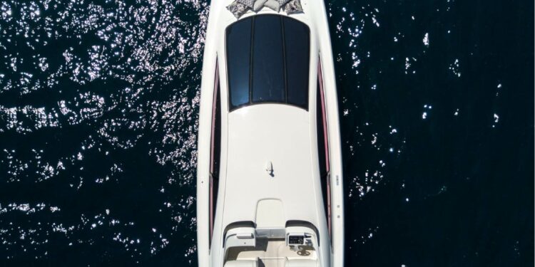 WOW!!! Experience Mercedes-Benz Style on the water (video)