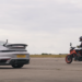 Moto GP KTM vs KTM Super Duke R vs Porsche 911 Turbo S (video)