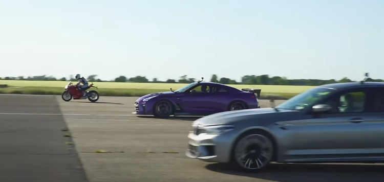 BMW M5 vs Nissan GT-R vs Ducati V4R INSANE Drag Race (video)