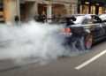 Nissan Skyline R33 GTR X2 Shooting Flames and Massive Burnouts (video)