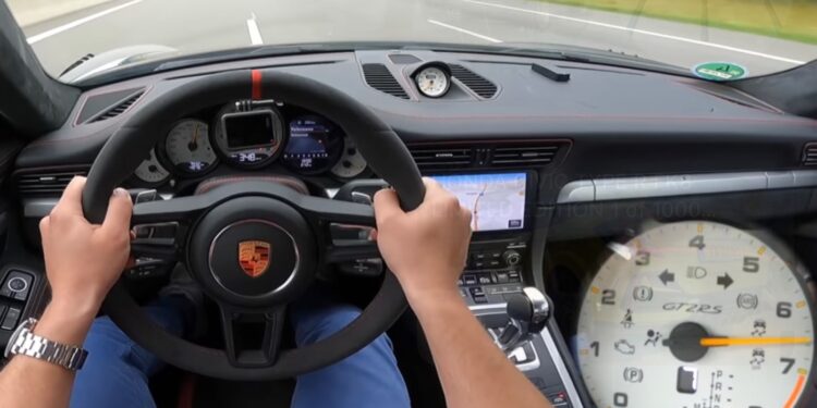 800HP PORSCHE 911 GT2 RS “FLYING” ON THE AUTOBAHN (video)