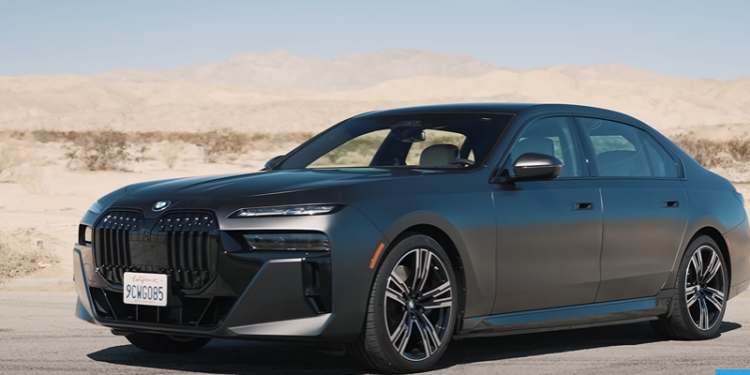 The most luxurious and hi-tech BMW i7 (video)