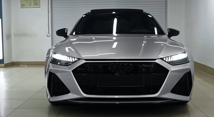 2022 Audi RS 7 – Wild and Luxury (video)