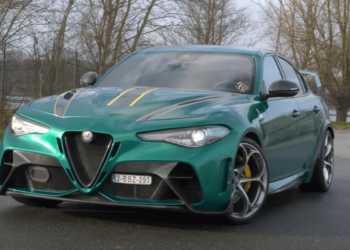 ALFA ROMEO GIULIA QV WITH FULL AKRAPOVIC (video)