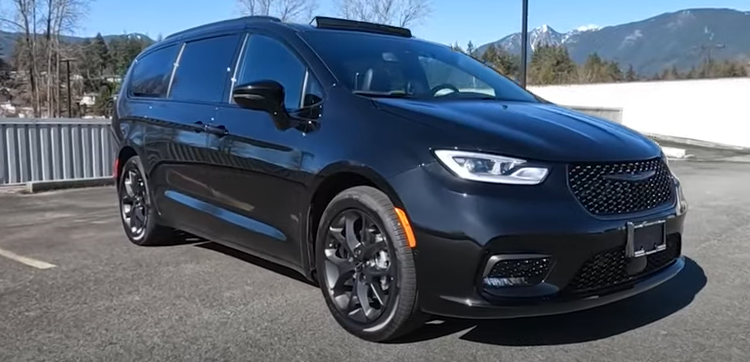 Chrysler Pacifica Limited S (video)