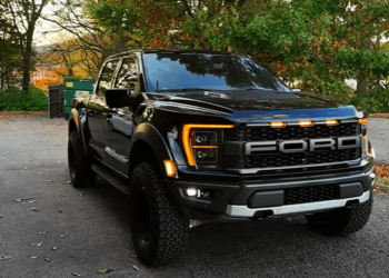Check Out The New Wild 2023 Ford F-150 Raptor Black (video)