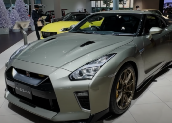 The Legend is Back!!! The “Godzilla” Nissan GT-R T-spec R35 (video)