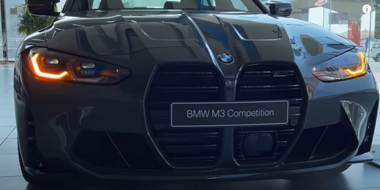 Extremely Brutal BMW M3 Competition (video)