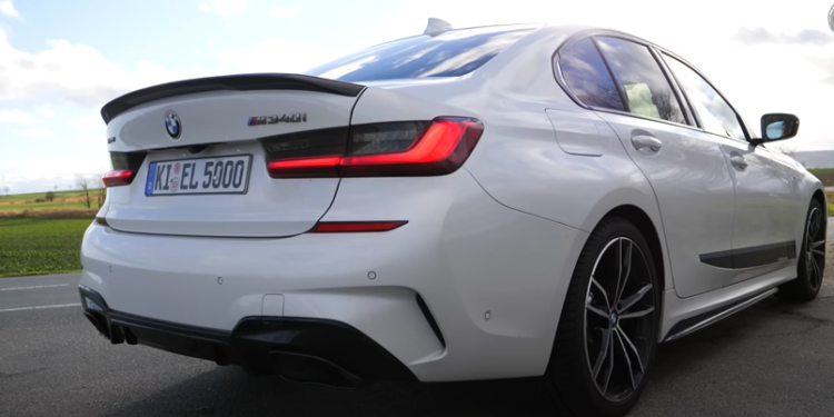 BMW M340i Launch Control and Acceleration On Autobahn (video)