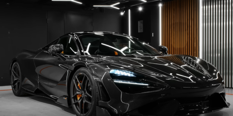 Insane McLaren 765LT Spider Carbon Edition  (video)