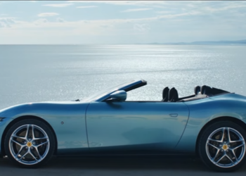 The New Ferrari Roma Spider (video)