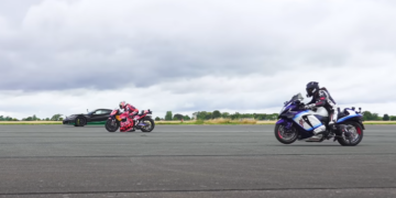 MotoGP KTM vs Rimac Nevera vs Hayabusa Intense Drag Race (video)